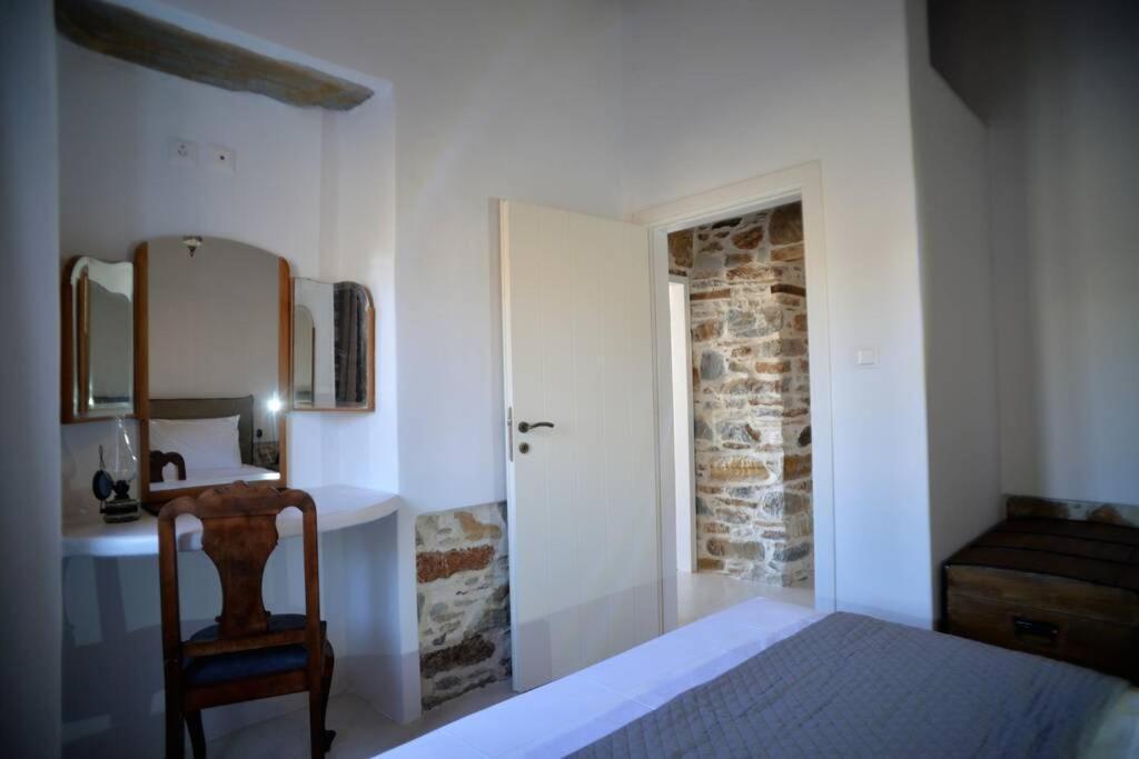 George Farmhouse Chrousa Ngoại thất bức ảnh